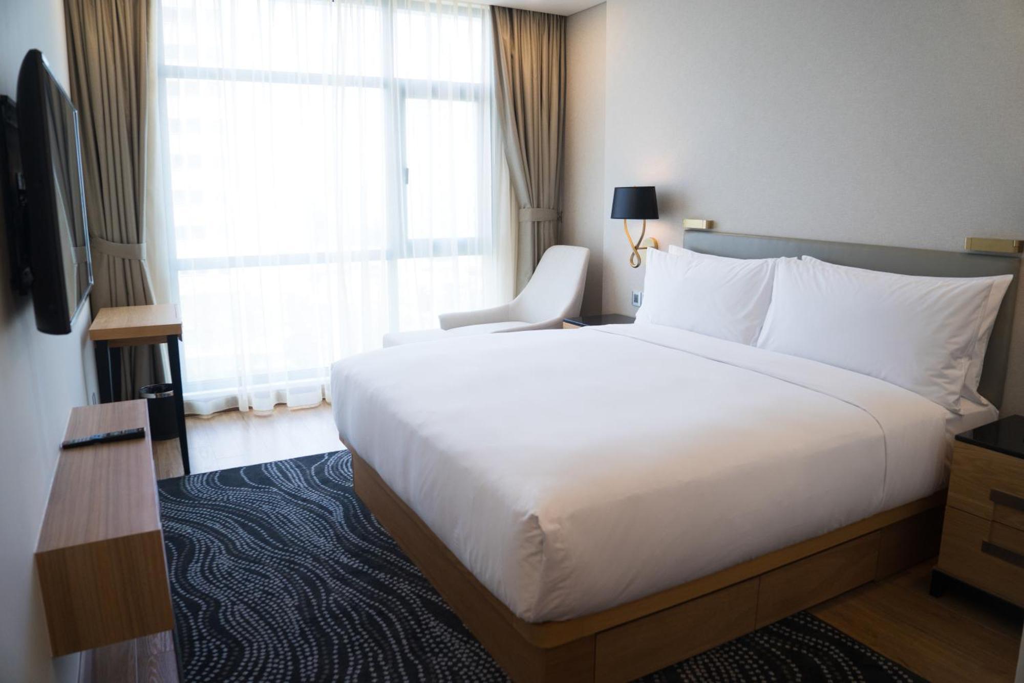 Tark A Family Near Igi Airport Delhi Hotel 4*