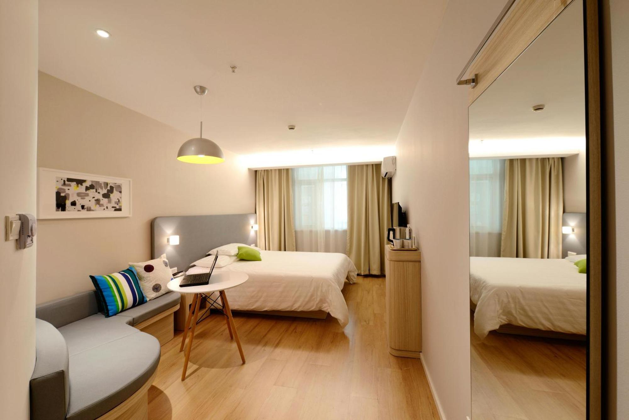 Tark A Family Near Igi Airport Delhi 4* New Delhi